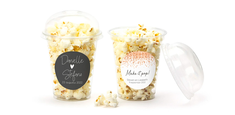 Popcorn beker met eigen etiket bedankje bruiloft